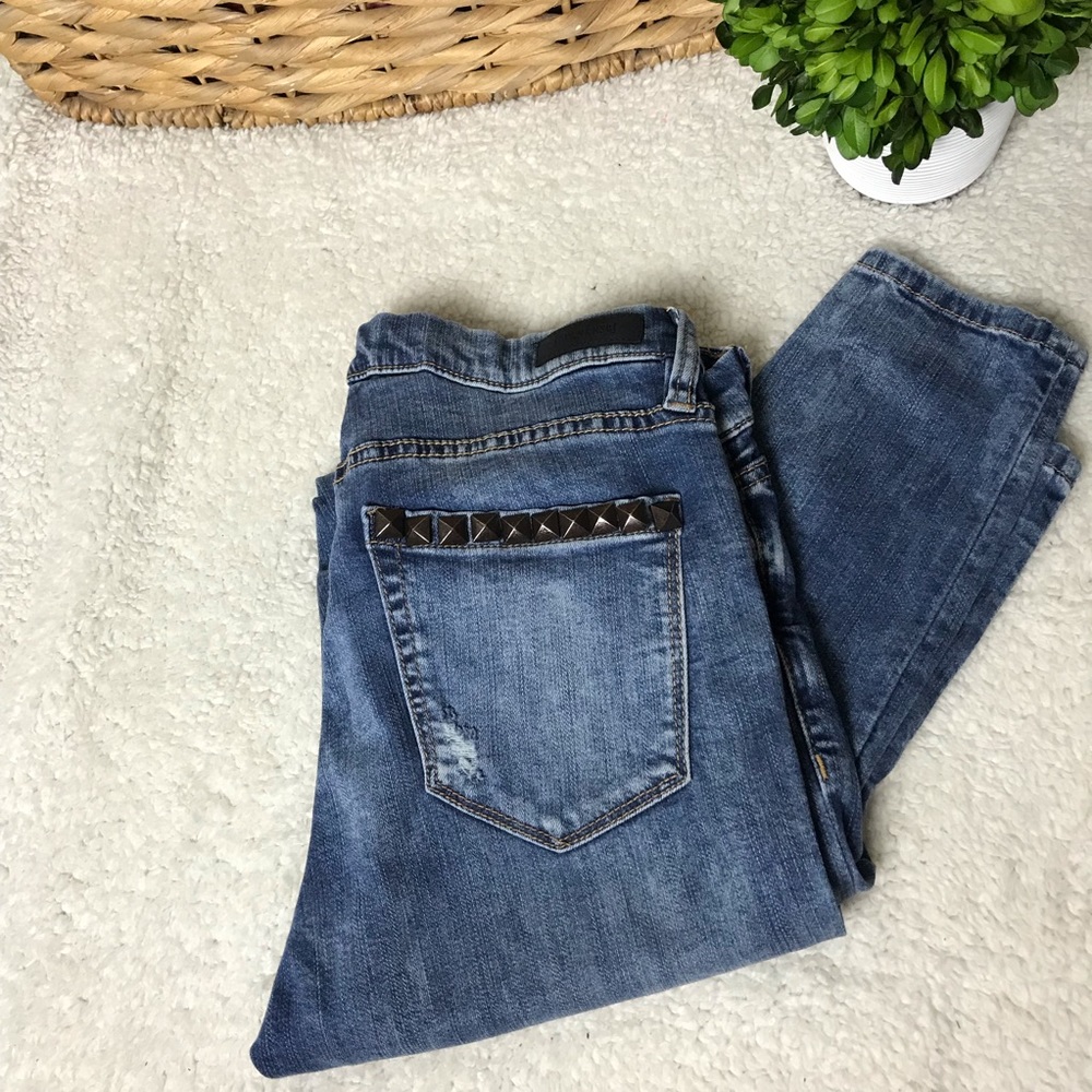 BLANKNYC skinny distressed blue jeans size 29